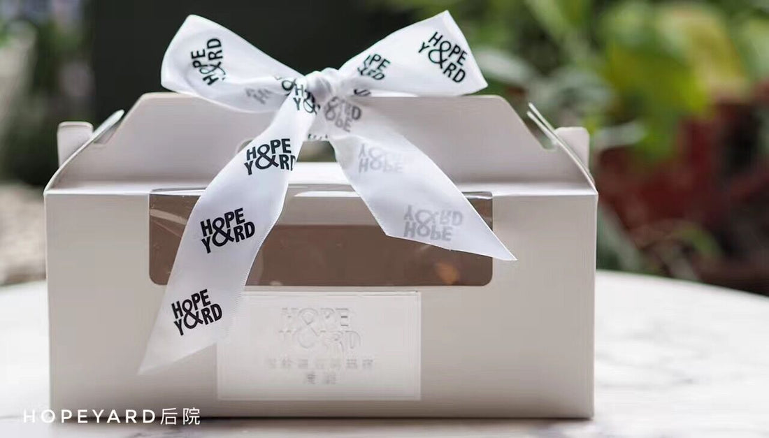 Choosing the Right Ribbon for Gift Boxes